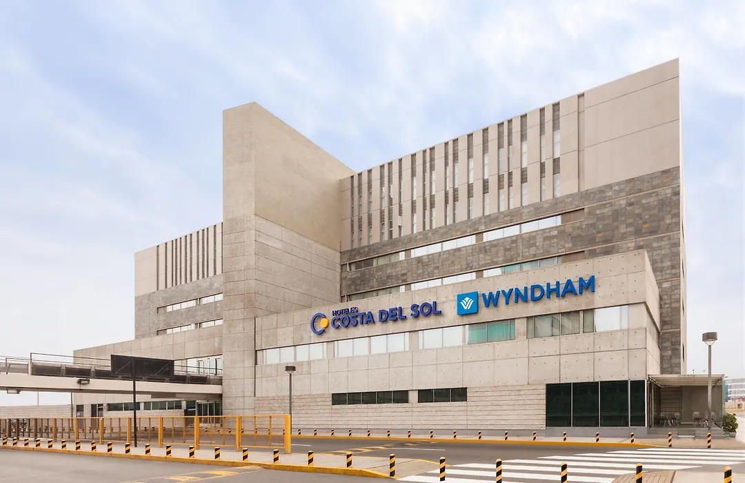 Wyndham Costa Del Sol Lima Airport-1